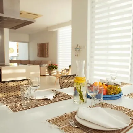 Villa Touch Blue Residences Lárnaka