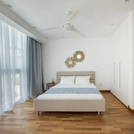 Touch Blue Residences Villa Larnaca