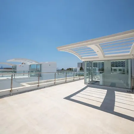 Touch Blue Residences Villa Larnaca
